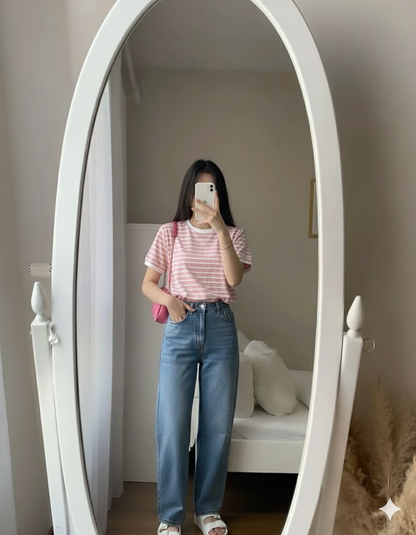 Aesthetic Pink Stripe T-Shirt and High-Waist Denim Look