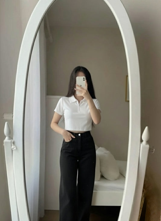 Chic White Cropped Polo T-Shirt and High-Waist Black Wide Leg Denim Pants Set