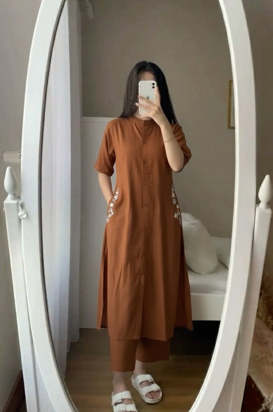 Rustic Coord set with Embroidered Pockets